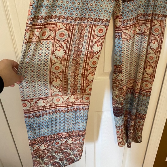 SOLD ON INSTA - Picture 3 of 9